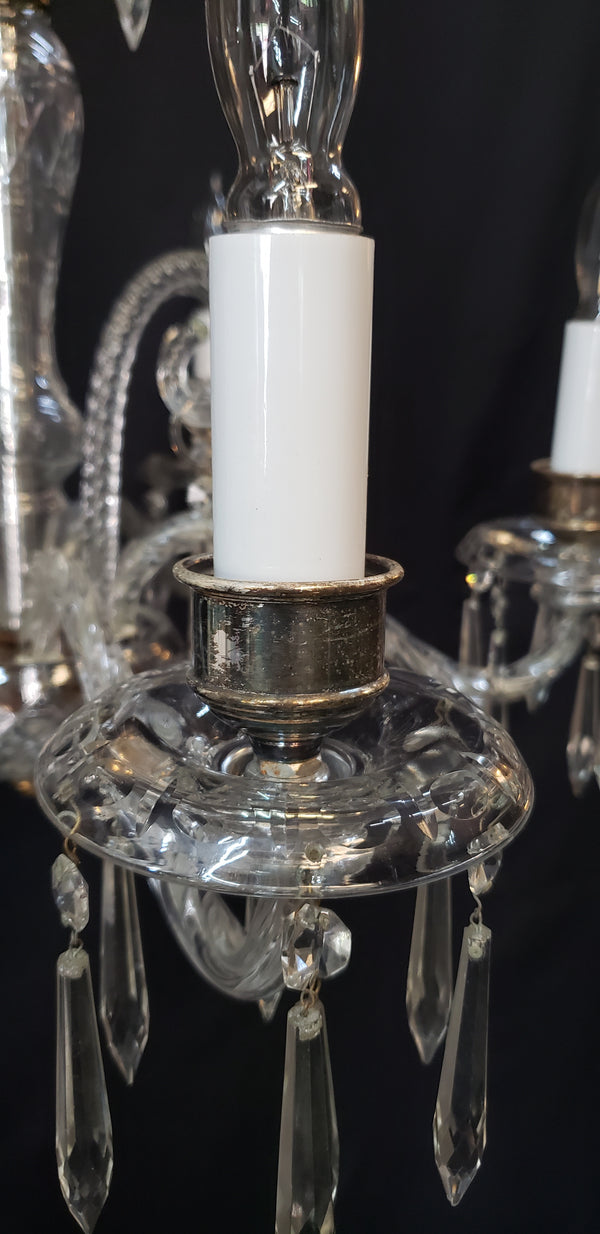 5 Light Chandelier w/ Canopy Top & Curled Glass Accents  24" x 19" GS00435
