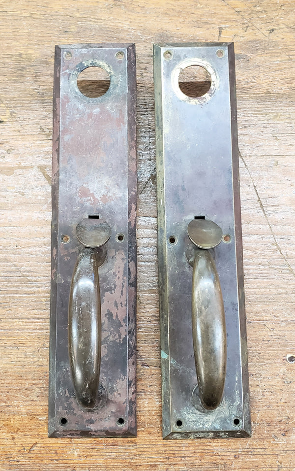 Pair of Large Brass Door Backplates with Thumb Latch & Curved Handles G00448
