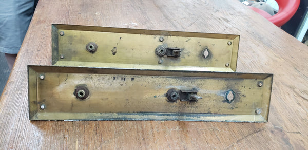 Pair of Large Brass Door Backplates with Thumb Latch & Curved Handles GS00450