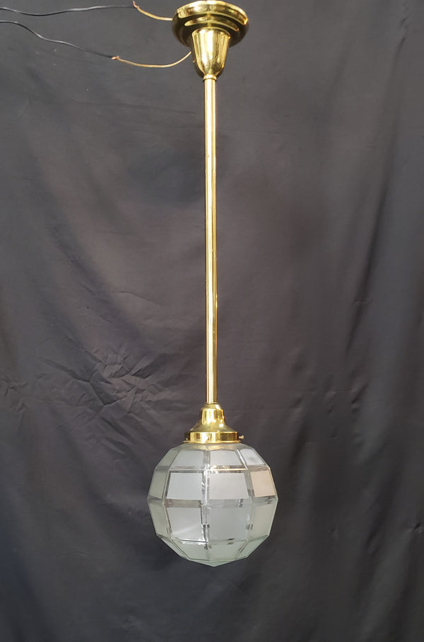 Flush Mount Pendant Fixture w/Opaque to Clear Square Pattern Globe GS00458