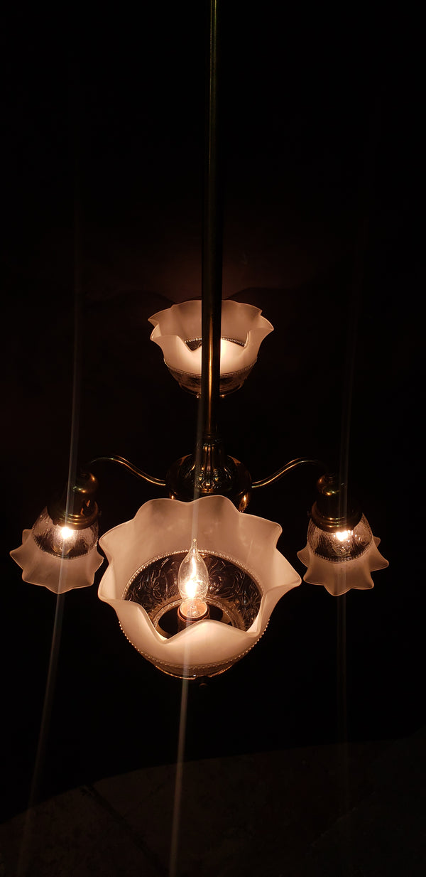 4 Light Flush Mount Chandelier with Fluted Shades 27 1/2" x 21" x 38" GS00472