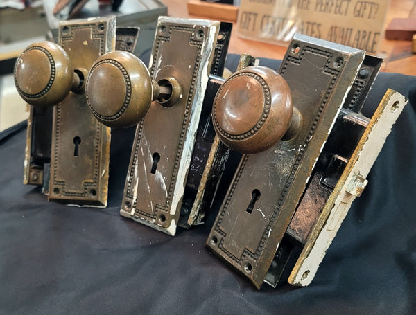 3 Mortice Lock Sets with Beaded Design Includes Backplates & Knobs GS00497
