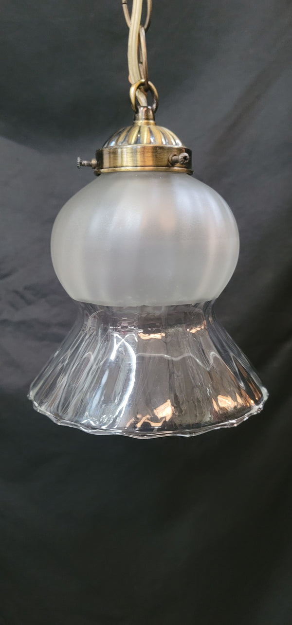Vintage Fluted Frosted to Clear Swag Pendant Fixture  GS00501