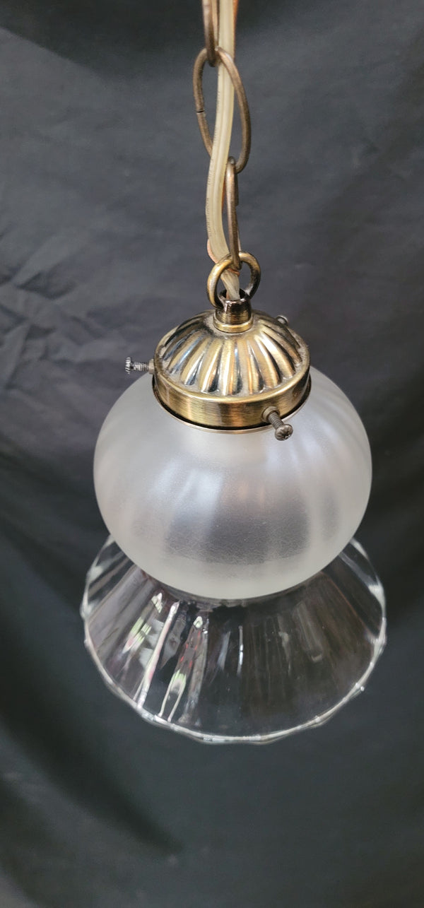 Vintage Fluted Frosted to Clear Swag Pendant Fixture  GS00501
