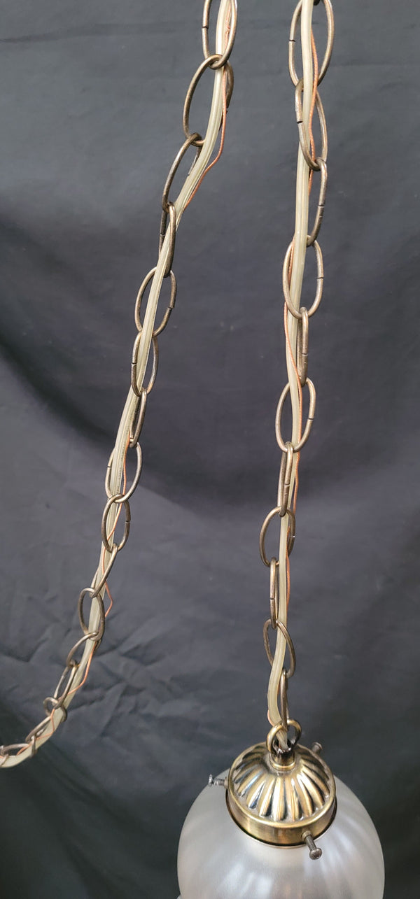 Vintage Fluted Frosted to Clear Swag Pendant Fixture  GS00501