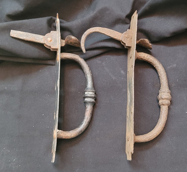 Pair of Cast Iron Matching Door Pulls with Thumb Latches 7 1/2" T GS00525