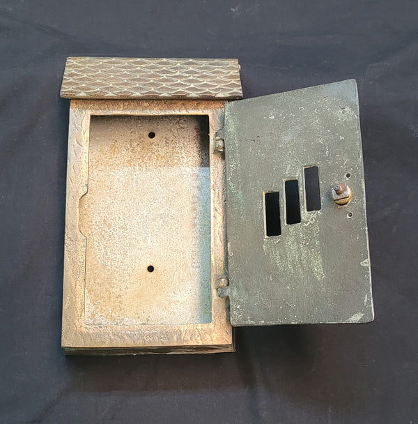 Vintage Solid Brass Wall Mounted Letter Mail Box w/ Top Lid & Front Door GS00575