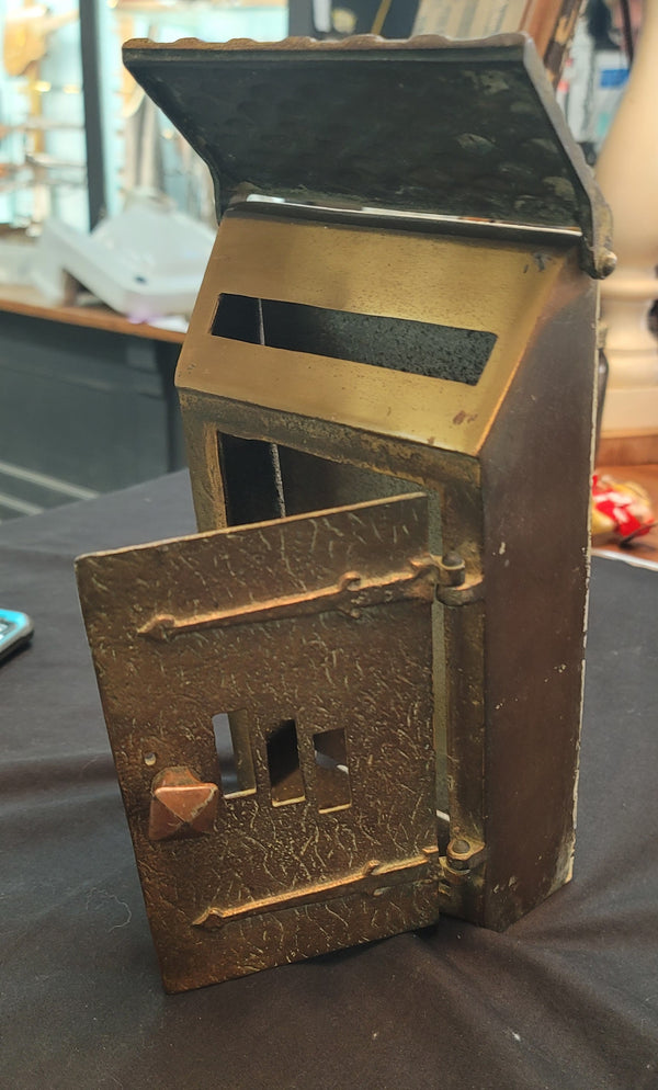 Vintage Solid Brass Wall Mounted Letter Mail Box w/ Top Lid & Front Door GS00575