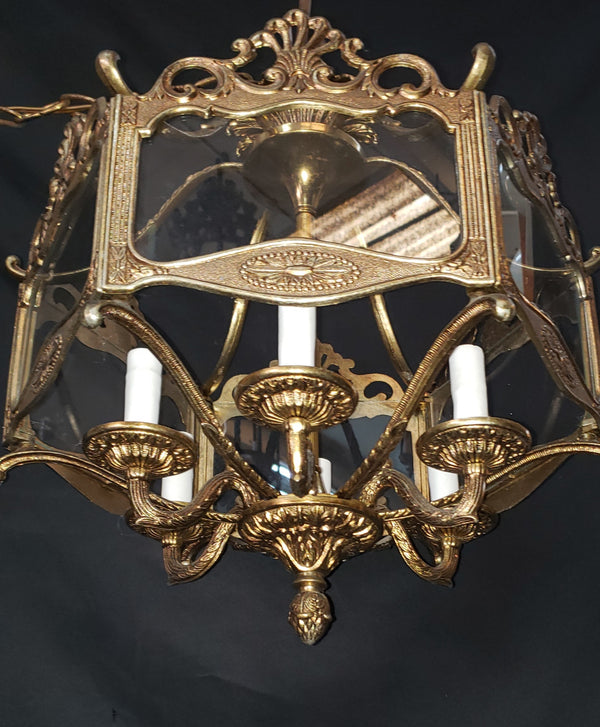 Hexagon Shaped 6 Light Ornate Brass & Glass Chandelier 19"x 17" GS00921