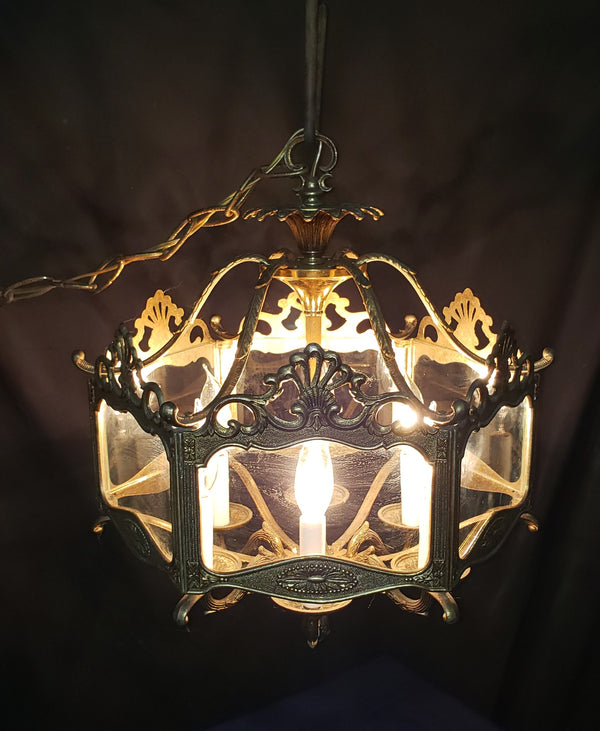 Hexagon Shaped 6 Light Ornate Brass & Glass Chandelier 19"x 17" GS00921