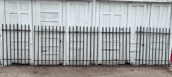 33 Ft of Antique Wrought Iron Spear-Top Fencing GA21042
