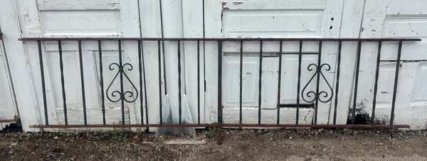 26 Feet of Iron Fence Panels GA21381