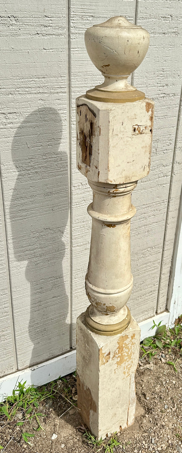 Turned Newel Post w/ Acorn Finial GA20425