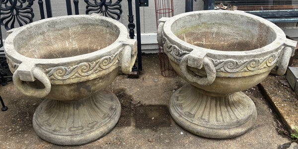 Set of 2 Concrete Flower Planters GA21130