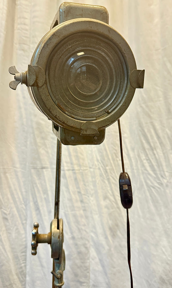 Vintage "Little Giant" Industrial Stage Light *Not Tested* GA10180