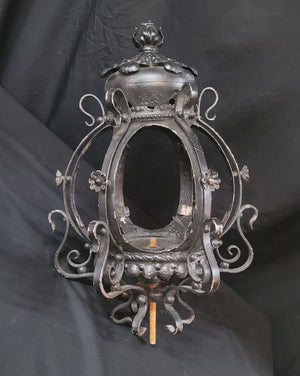 Ornate Victorian Wrought Iron Lamp Post Base Top 18
