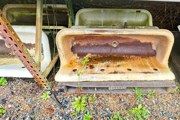 Cast Iron Farmhouse Sinks w/ Legs- 5 Available GA20407