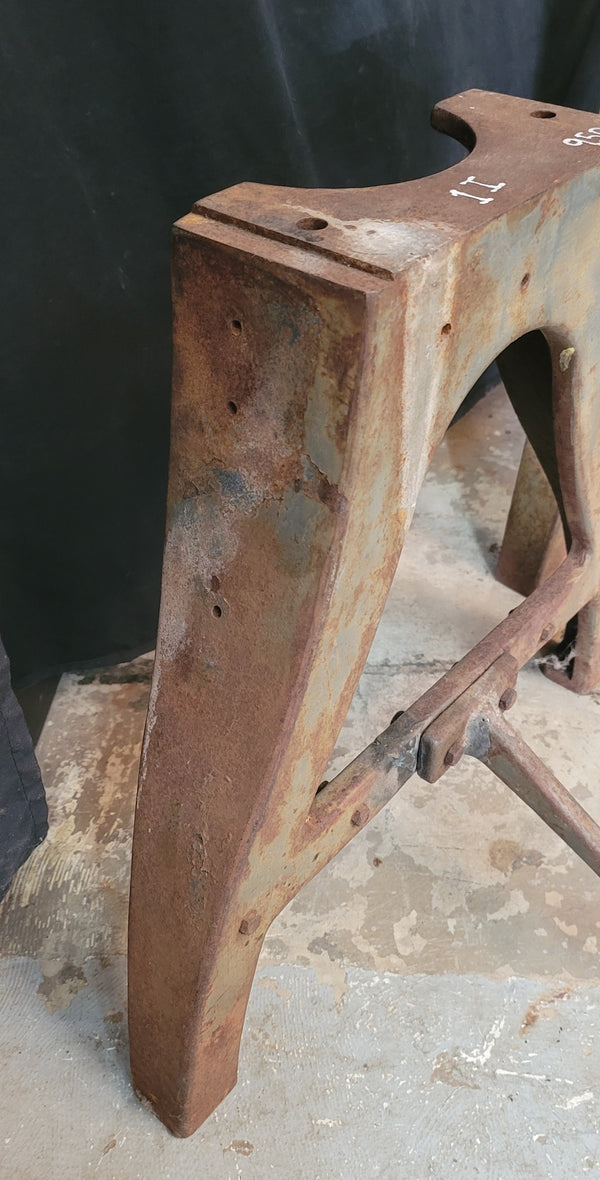 Pair of Cast Iron Factory Machine Tapered Table Base Legs 20 1/2" T GS00688