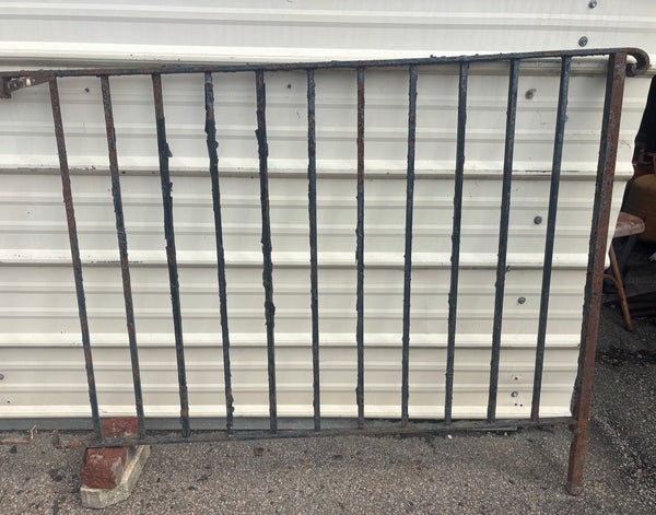 8.5 Feet of Iron Railings GA21380