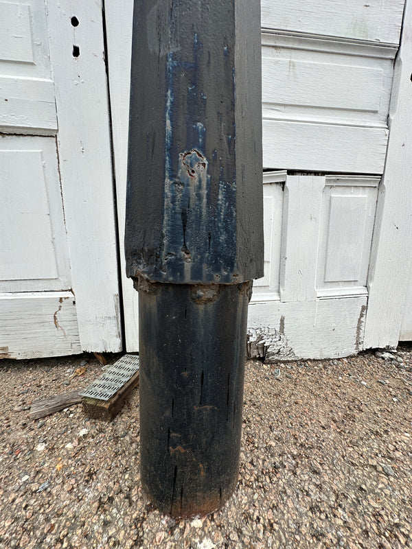 19th Century Cast Iron Plant Hanging Post GA20296