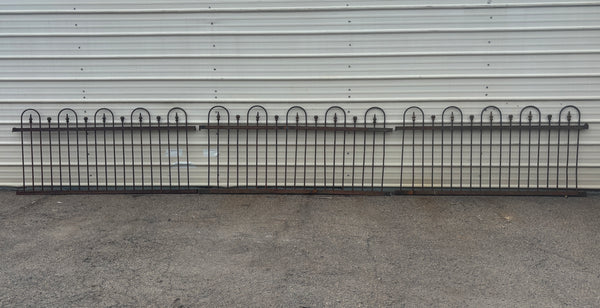 Hairpin Fence Panels With Finials GA21212