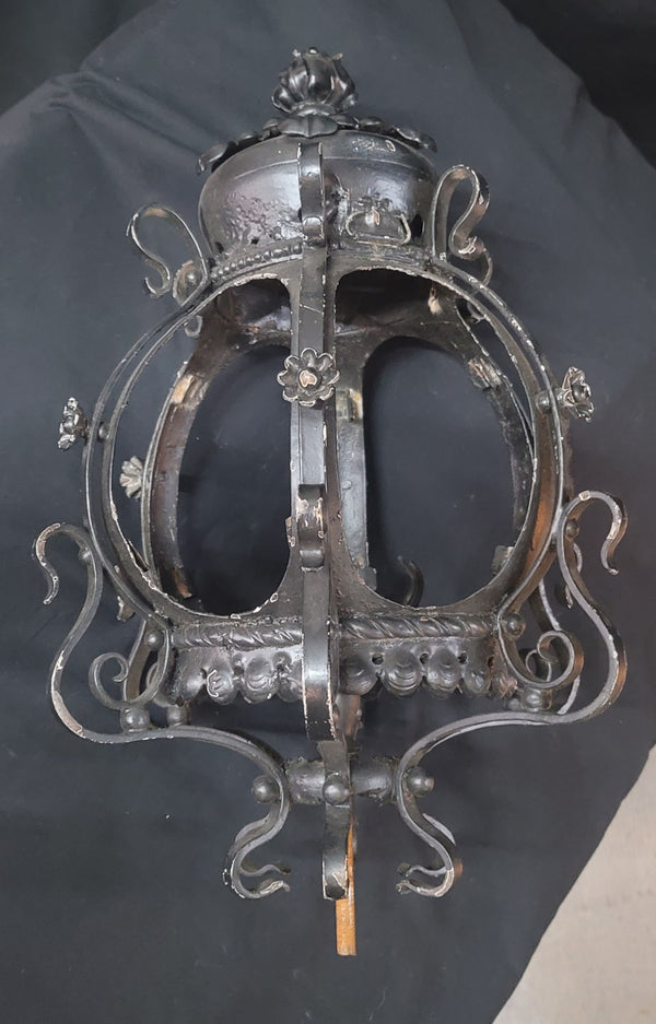 Ornate Victorian Wrought Iron Lamp Post Base Top 18" x 12" GS00783
