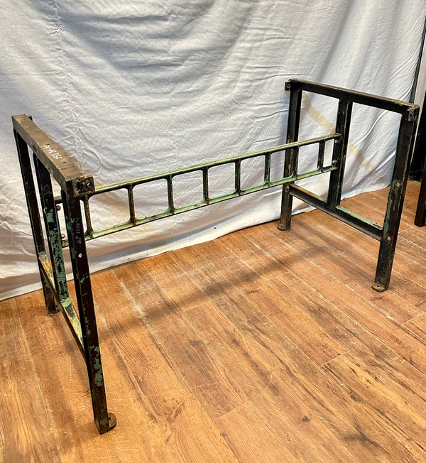 3 Pc Cast Iron Table Base GA20410