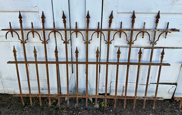 32 Ft of Antique Iron Garden Gate Fencing w/ Spear Top Finials GA20498