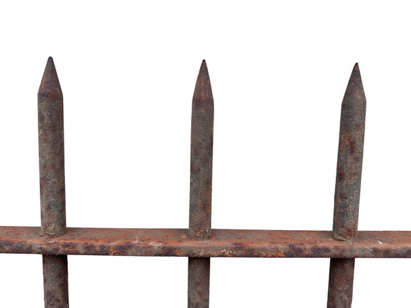 51 Ft of Antique Wrought Iron Spiked Fencing GA21060