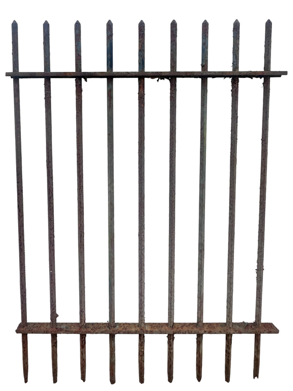 33 Ft of Antique Wrought Iron Spear-Top Fencing GA21042