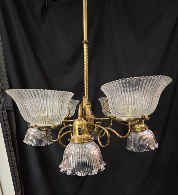 Victorian Brass 8-Light Chandelier GA21192