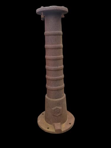 Ornate Cast Iron Well Water Pump Base 28 3/8" T GAM0154
