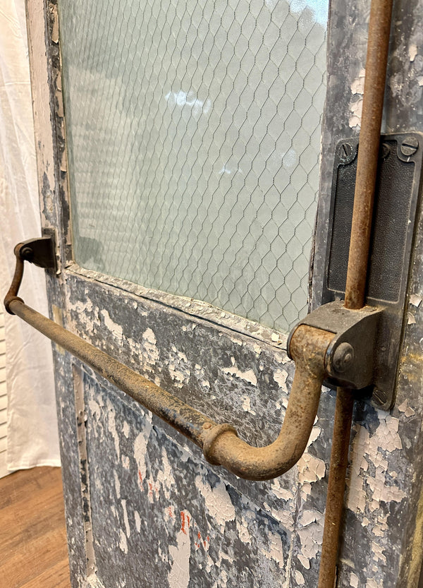 1-Pane Steel Door w/ Chicken Wire Glass & Push Bar GA20551