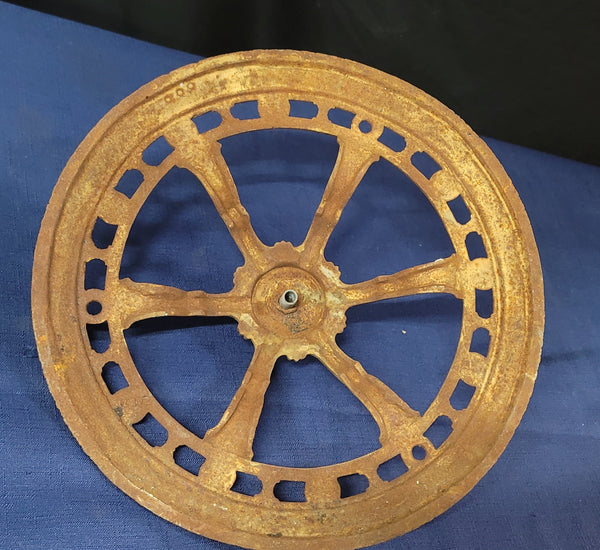 Ornate Cast Iron Christmas Tree Stand or Table Base 12" x 3 3/8" GS00914