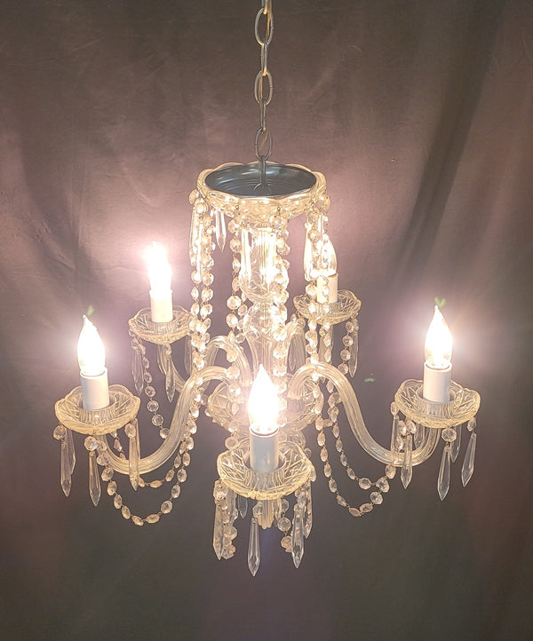 5 Light Crystal Chandelier 18" x 24" GS00594