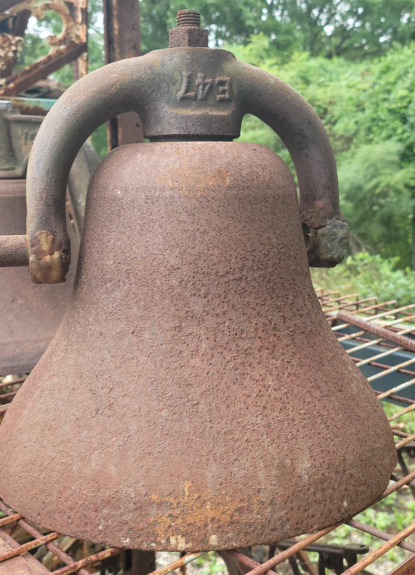 Vintage Cast Iron Bell with Clanger & Top Yoke 16" x 14" GS00697