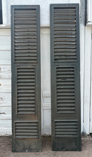 Pair of Louvered Shutters GA21511