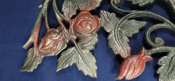 2 Ornate Cast Iron Rose & Leaf Pattern Decorative Panels Painted GS00916