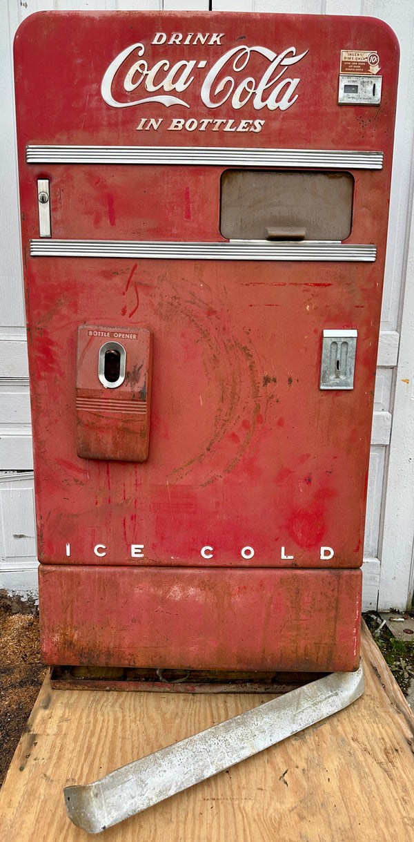 Untested AS IS 1950's Coca Cola Vending Machine - Model No. F83H5 - GA20526