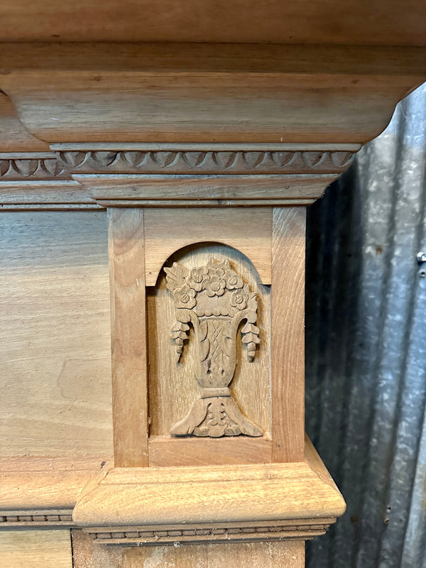 NOS Pearl Fireplace Mantel GA20391