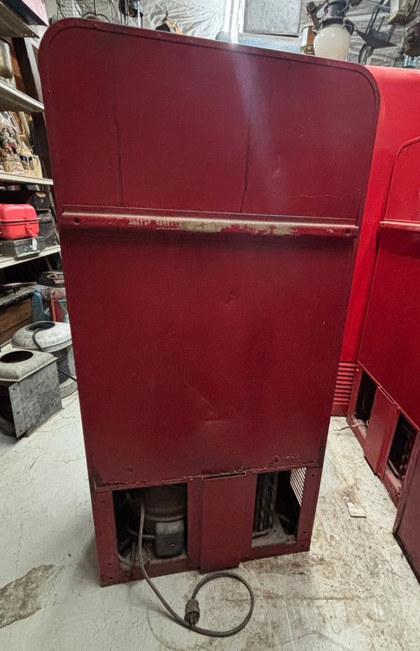 1950s Coke Machine GA21351