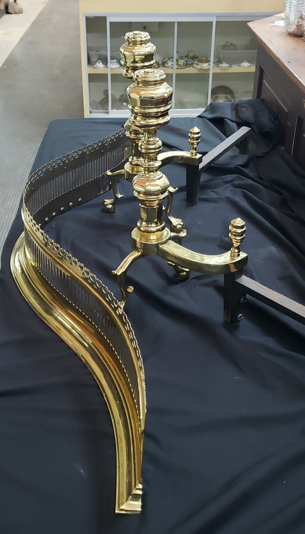 Vintage Virginia Metalcrafters Solid Brass Andirons & Fireplace Fender GS01075
