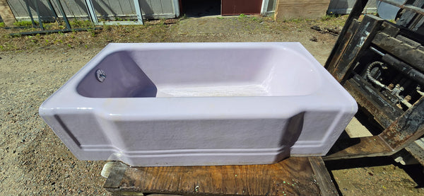 Lavender Bath Tub GA21077