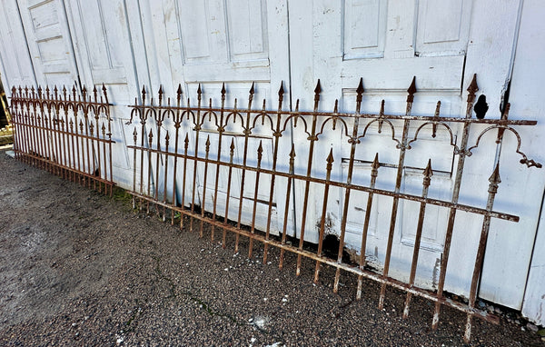 32 Ft of Antique Iron Garden Gate Fencing w/ Spear Top Finials GA20498