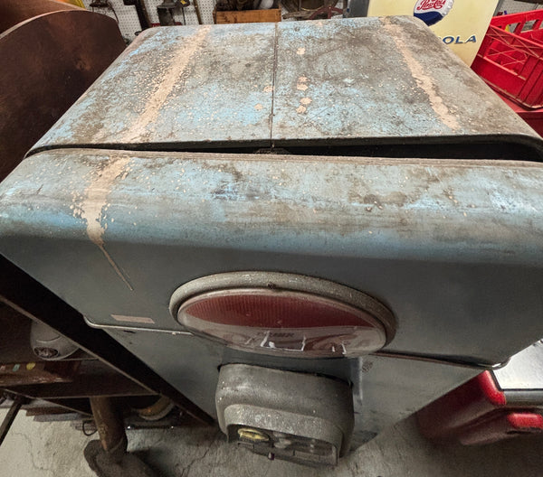 1950s Pepsi Machine GA21349
