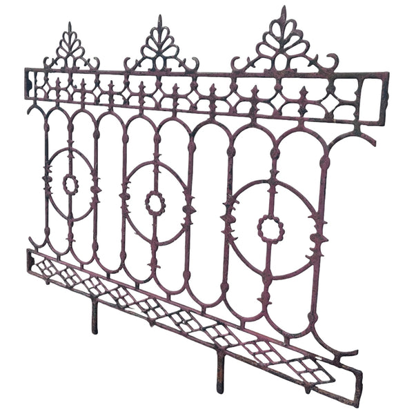 37 Ft of Antique Iron Fencing GA21039
