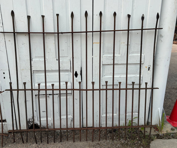 159.5 Feet of Iron Fencing GA21357