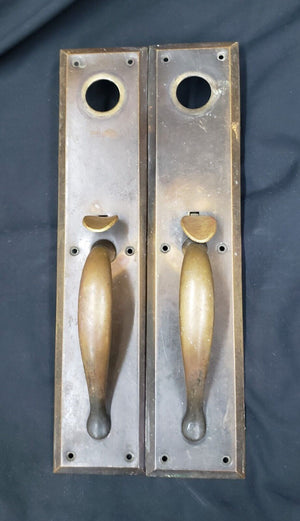 Pair of Large Brass Door Backplates with Thumb Latch & Curved Handles GA9753