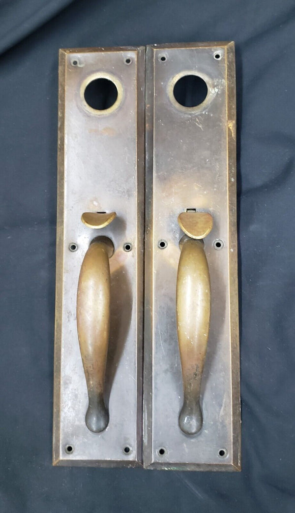 Pair of Large Brass Door Backplates with Thumb Latch & Curved Handles GA9753