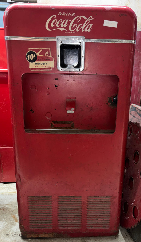 1950s Coke Machine GA21351